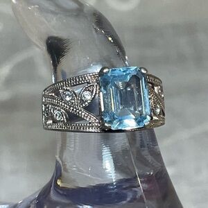 Syn - Beautiful Vintage Sterling Silver 925 Blue Spinel Emerald Cut Ring.  Siz…